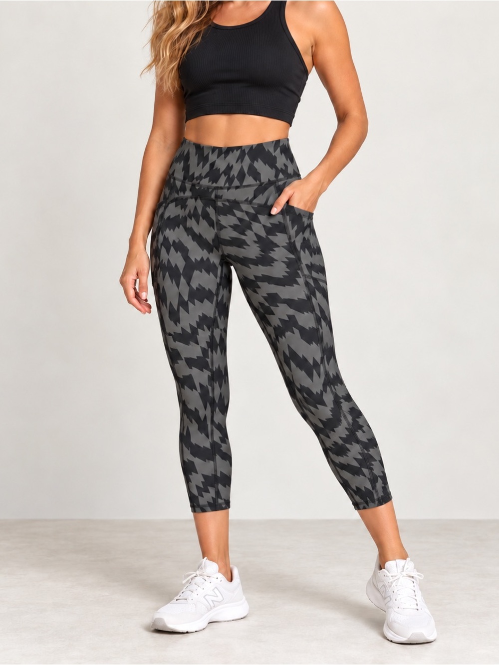 Lululemon Invigorate High-Rise Crop Workout Leggings Voltage Graphite 6